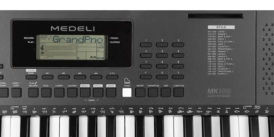 medeli-mk100-keyboard-close-up-2.jpeg